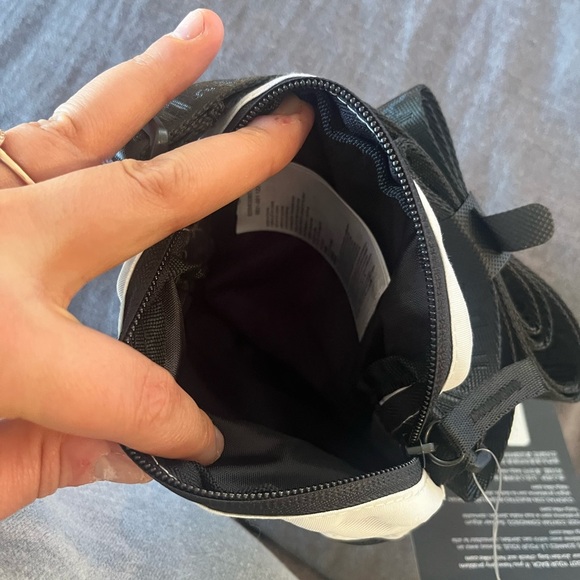 Air Jordan White Crossbody Bag with Red Signature Jumpman Emblem - Picture 3 of 5